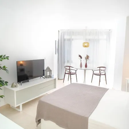 Apartment Sun By 10tosea *